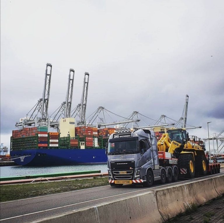 whatsapp image 2025 09 16 at 5.03.44 pm